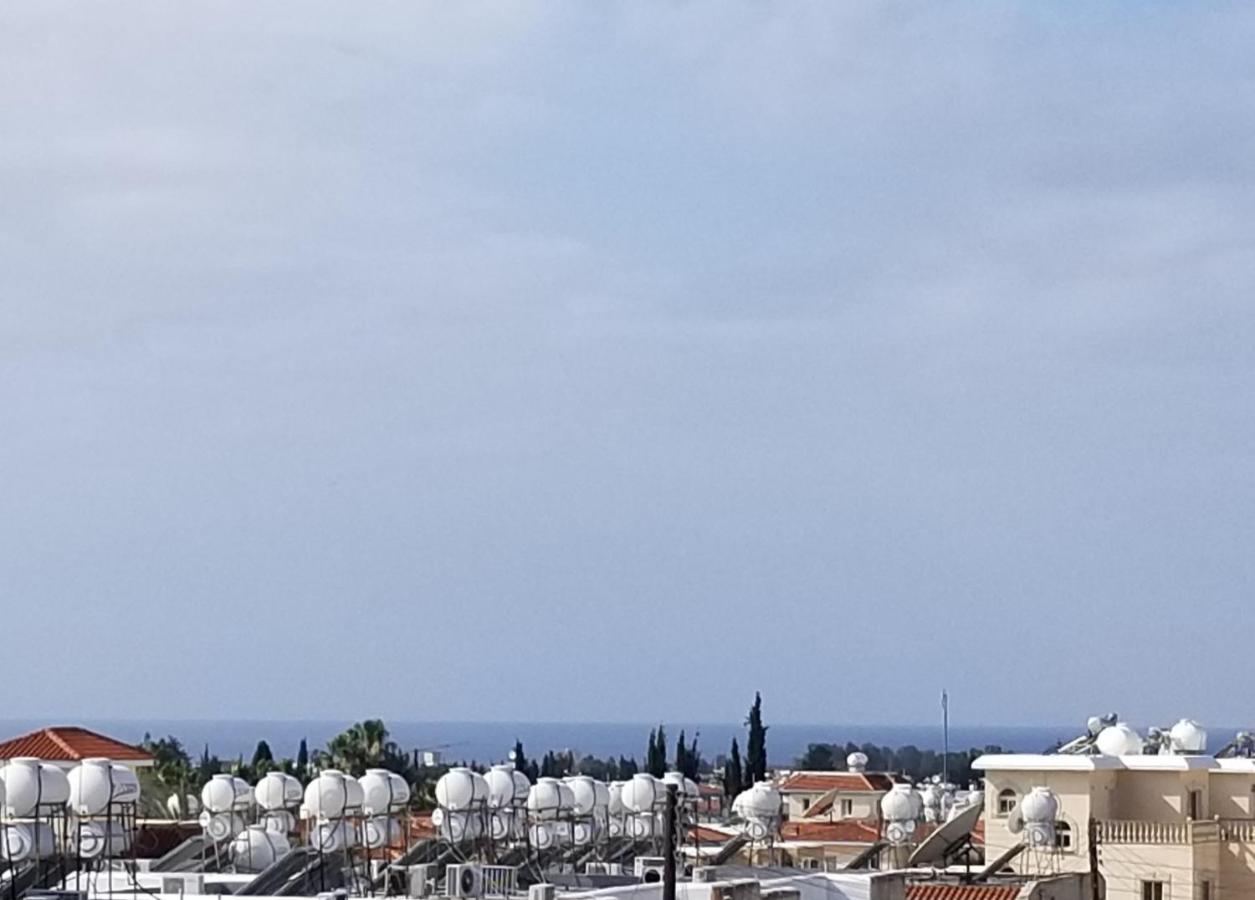 Penthouse Apartment Universal Paphos Exterior foto